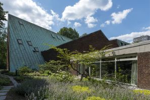 Walter-Rossow-Garten mit Studio in der Akademie der Künste am Hanseatenweg, Berlin © Erik-Jan Ouwerkerk